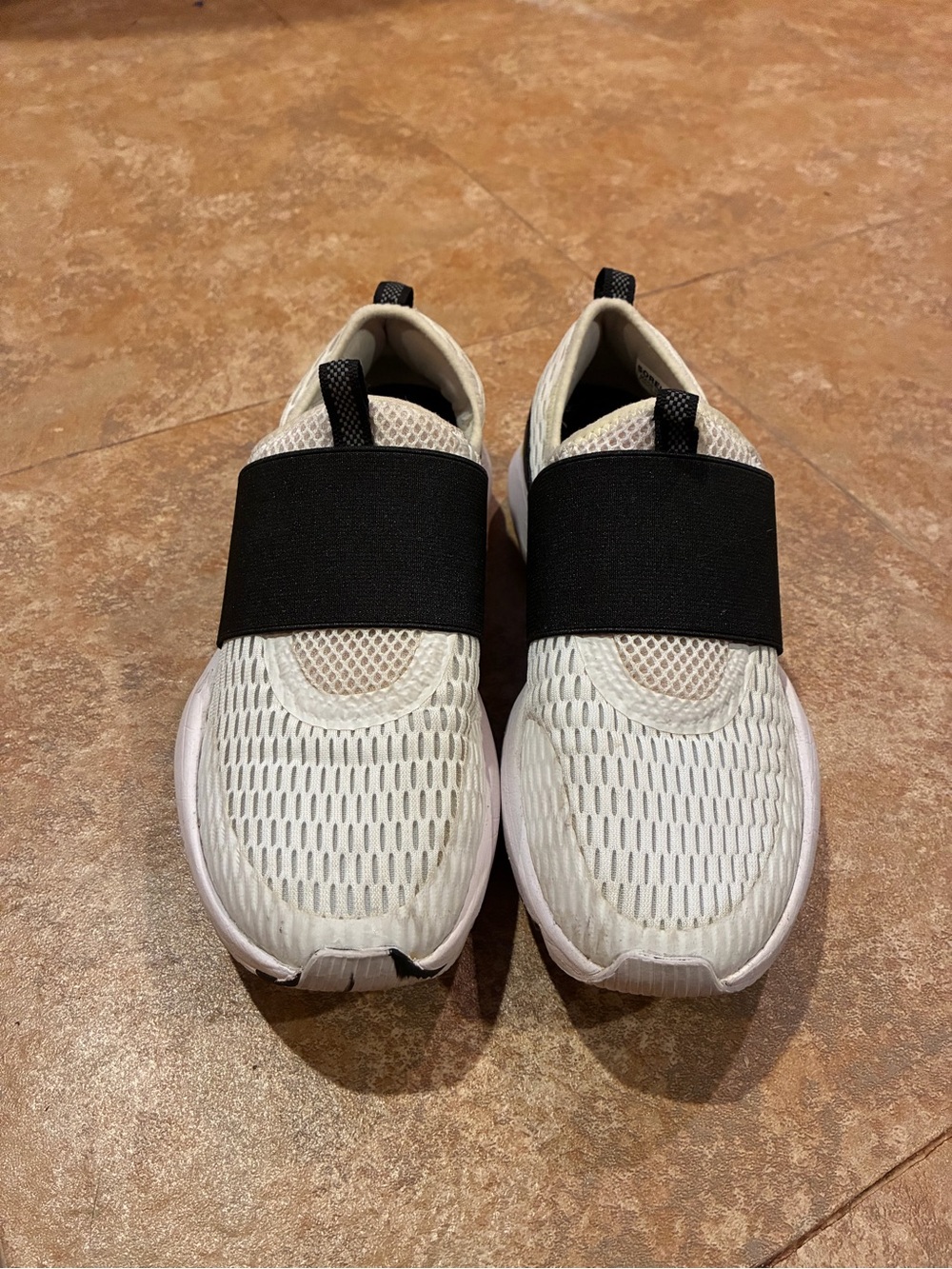 Sorrel Slip-On Mesh Sneakers with Wide Black Elastic Strap - White